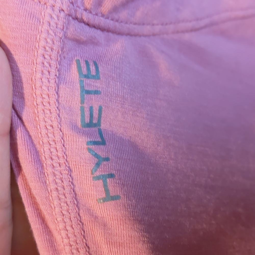 Hylete Keyhole Back Workout Top - Picture 4 of 5